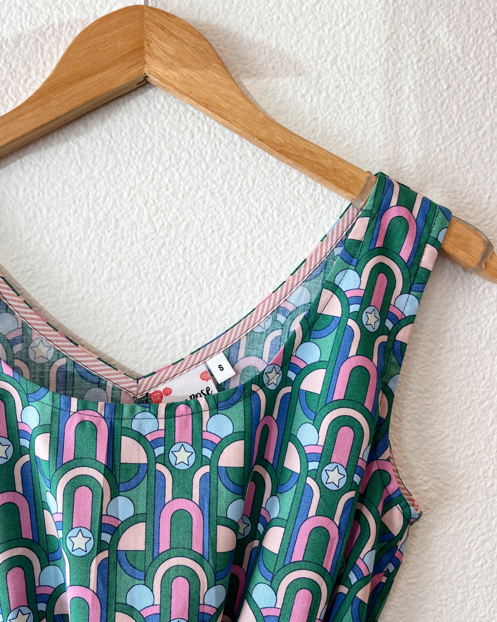 Debbie Dress in Groovy Arches