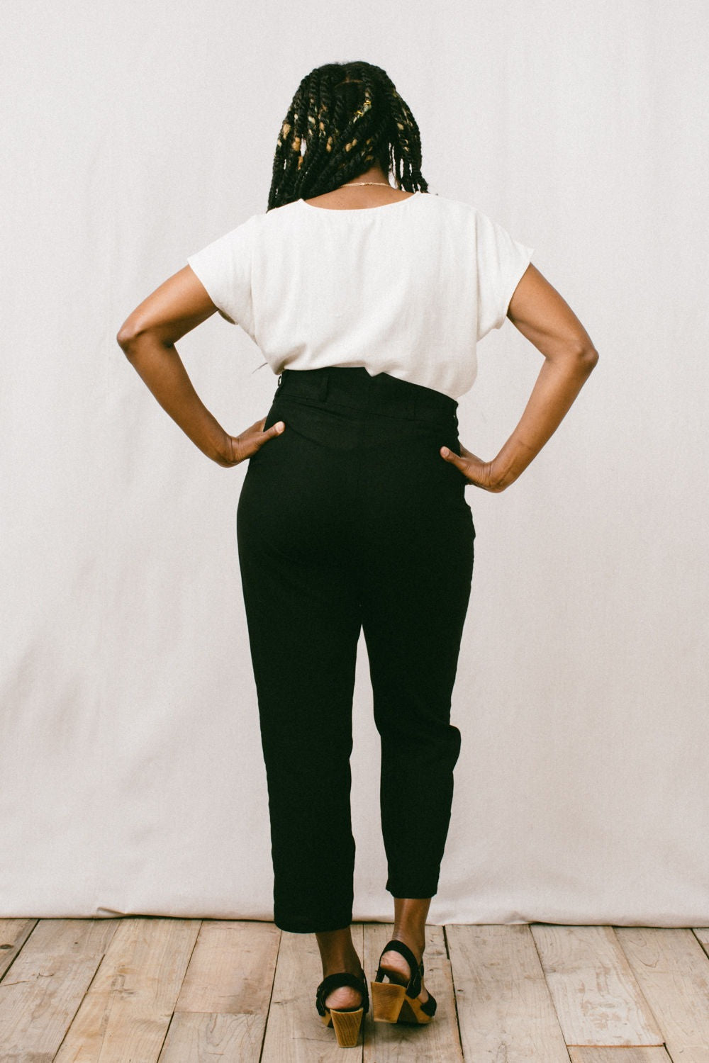 Perfect Pant in Black Linen