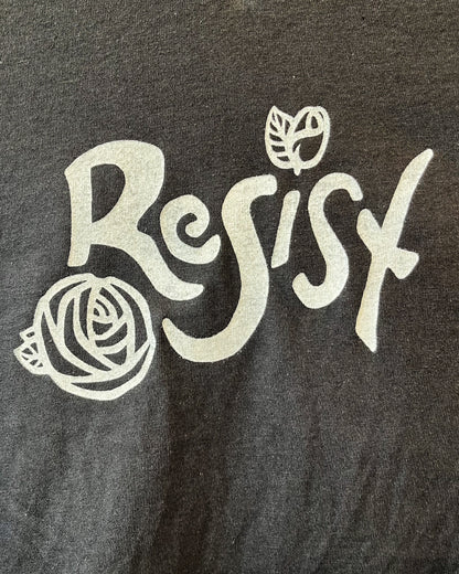 Resist V Neck Tee in Asphalt Grey