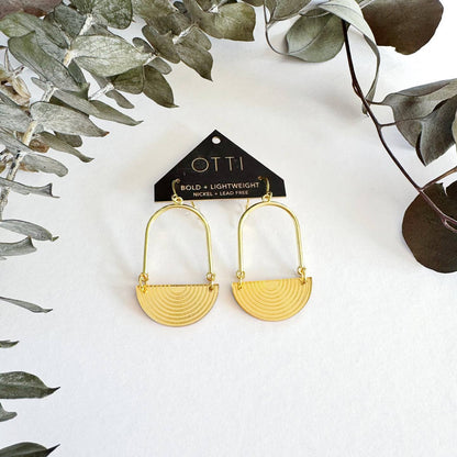 Half Moon Earrings in Gold