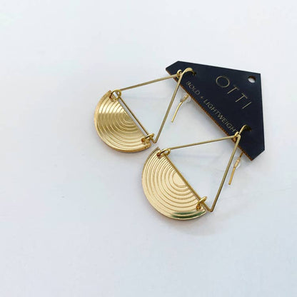 Half Moon Earrings in Gold