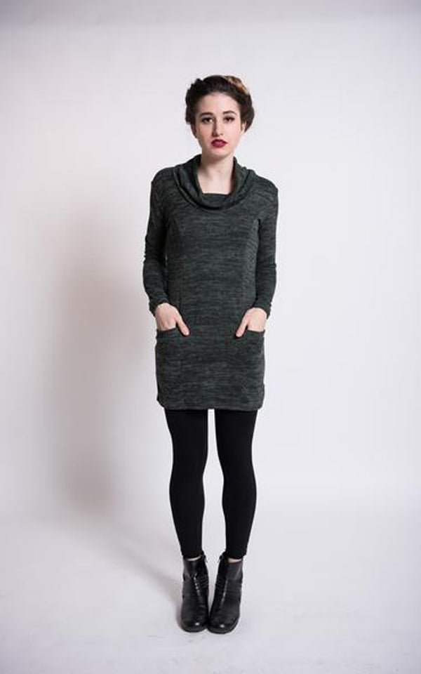 Women's tunic top with pockets