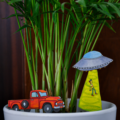 Fancy Plants UFO Abduction Diorama Kit