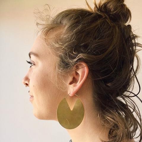 Disc Earrings with V Cutout