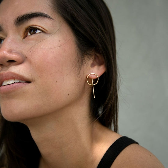 Circle and Line Threader Earring